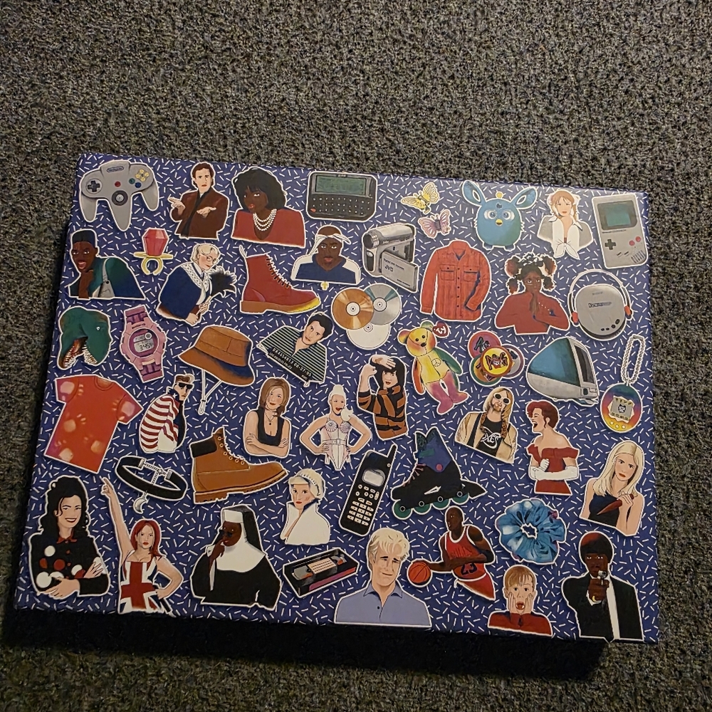 90s Icons 500 Piece Puzzle